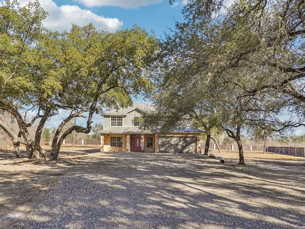 301 County Road 6862, Natalia, TX 78059