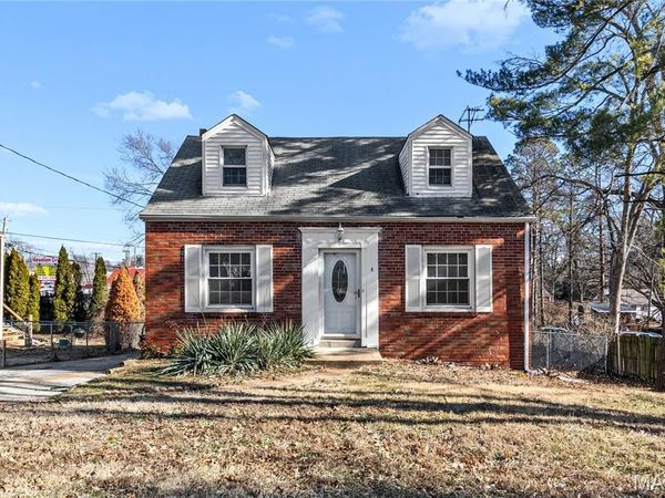 4 S Dellwood Avenue, Dellwood, MO 63135