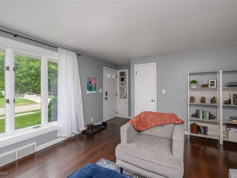 506 Werstler Avenue NW, North Canton, OH 44720 Photo 2