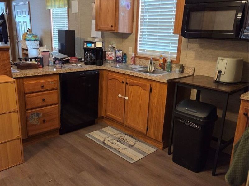 101 Irma Lane, Unit 101, Olmsted Falls, OH 44138 Photo 5