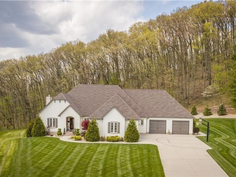 1426 Whispering Pines Drive NE, New Philadelphia, OH 44663 Photo 1