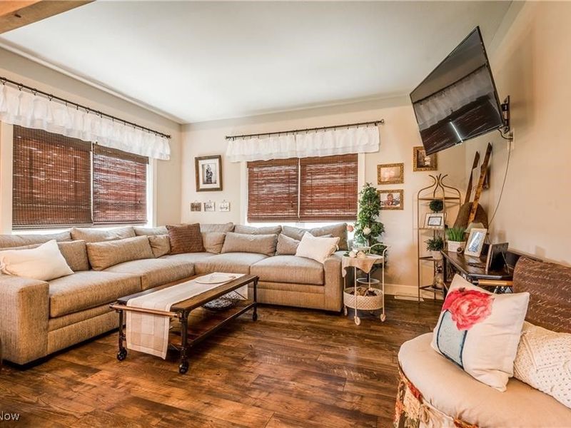 1426 Whispering Pines Drive NE, New Philadelphia, OH 44663 Photo 12