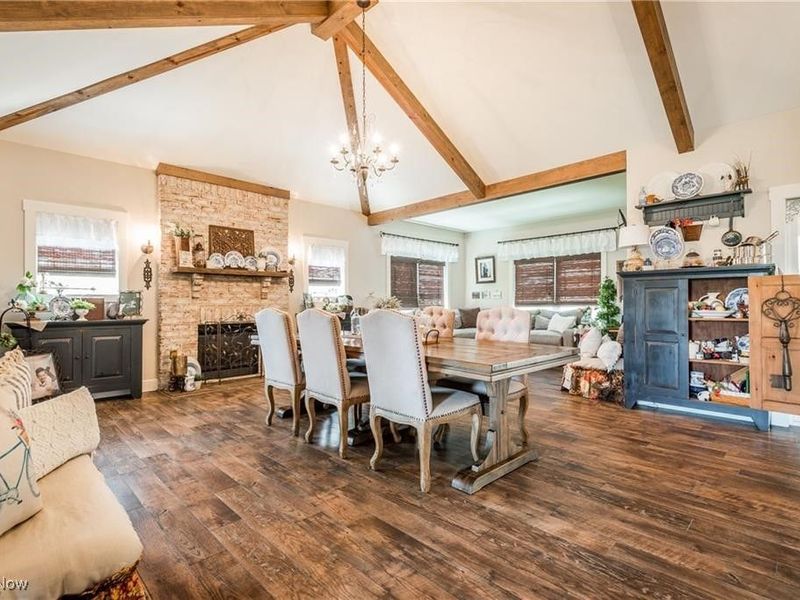 1426 Whispering Pines Drive NE, New Philadelphia, OH 44663 Photo 8