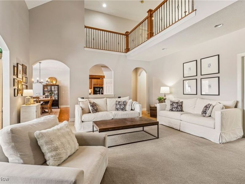 210 Lookout Point, Aurora, OH 44202 Photo 3