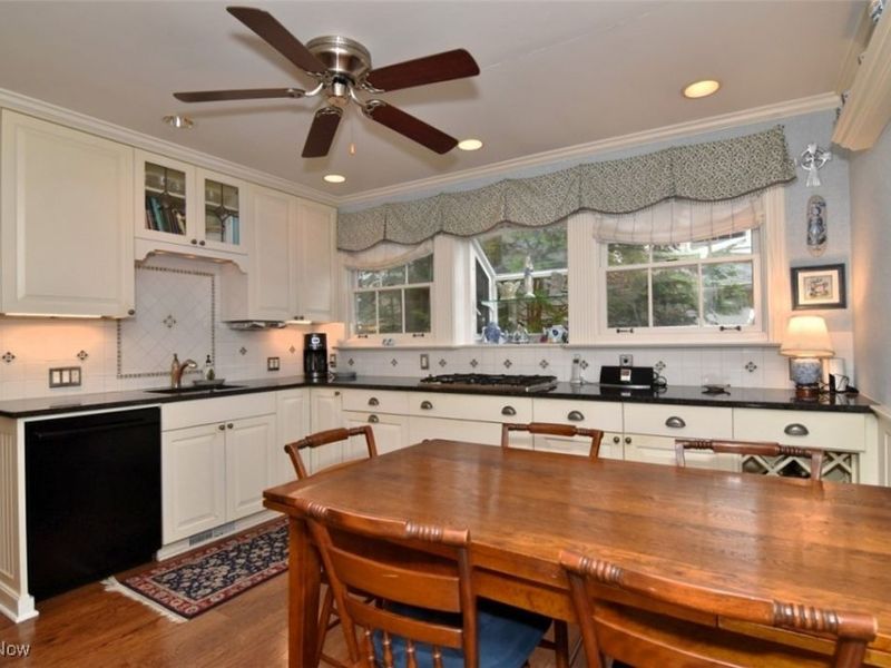 2315 Lalemant Road, University Heights, OH 44118 Photo 11