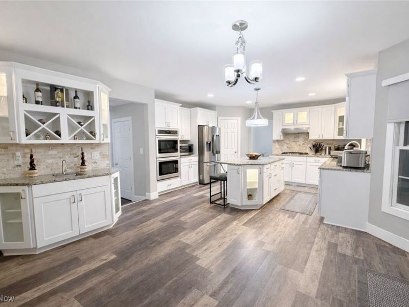 30153 Adams Lane, Westlake, OH 44145 Photo 7