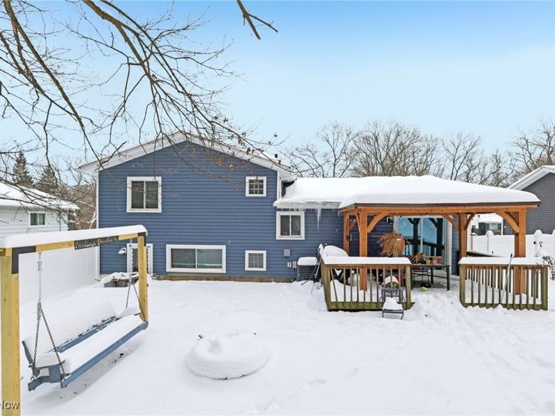 822 Castle Boulevard, Akron, OH 44313 Photo 18