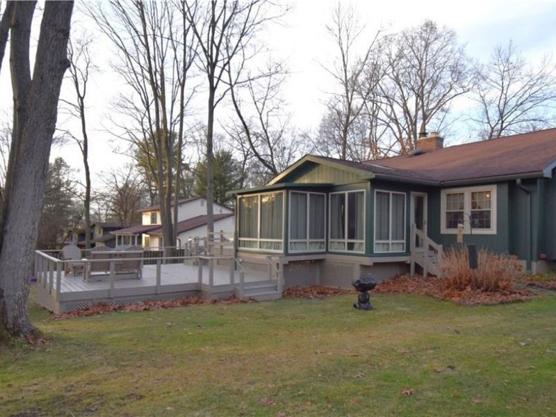 7058 Pine Grove Drive, Hubbard, OH 44425 Photo 2