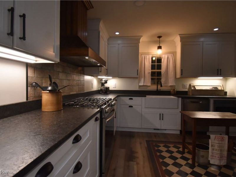 7058 Pine Grove Drive, Hubbard, OH 44425 Photo 21