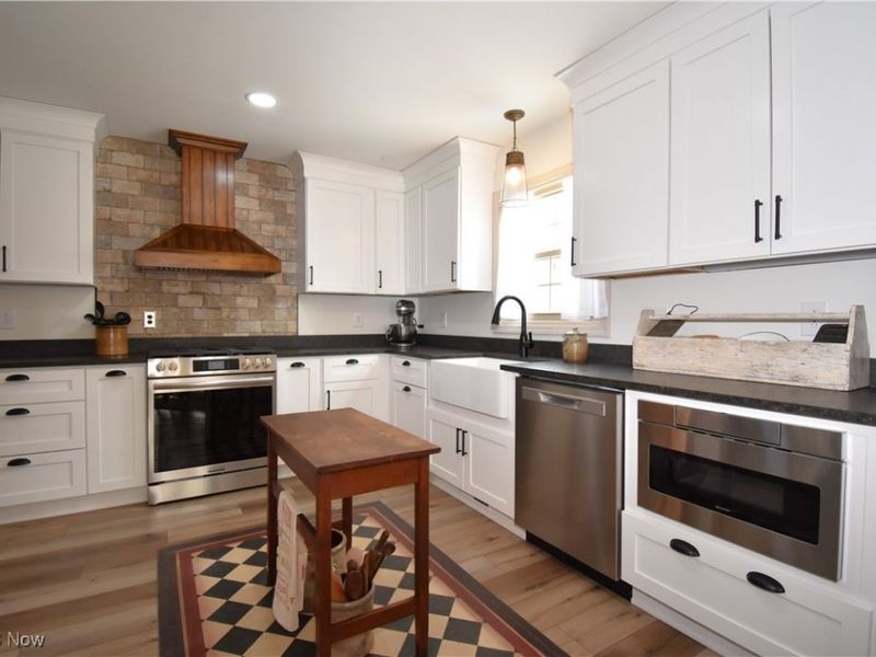 7058 Pine Grove Drive, Hubbard, OH 44425 Photo 22