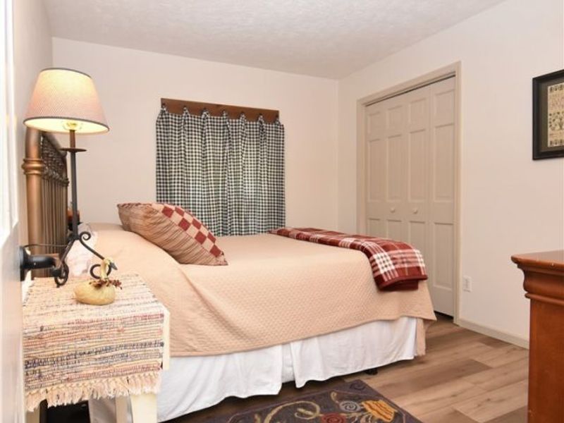 7058 Pine Grove Drive, Hubbard, OH 44425 Photo 36