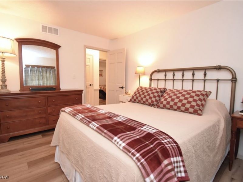 7058 Pine Grove Drive, Hubbard, OH 44425 Photo 37