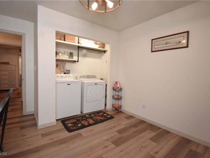 7058 Pine Grove Drive, Hubbard, OH 44425 Photo 41