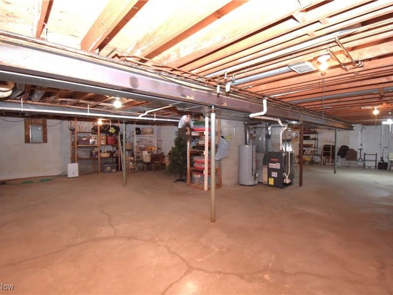 7058 Pine Grove Drive, Hubbard, OH 44425 Photo 43