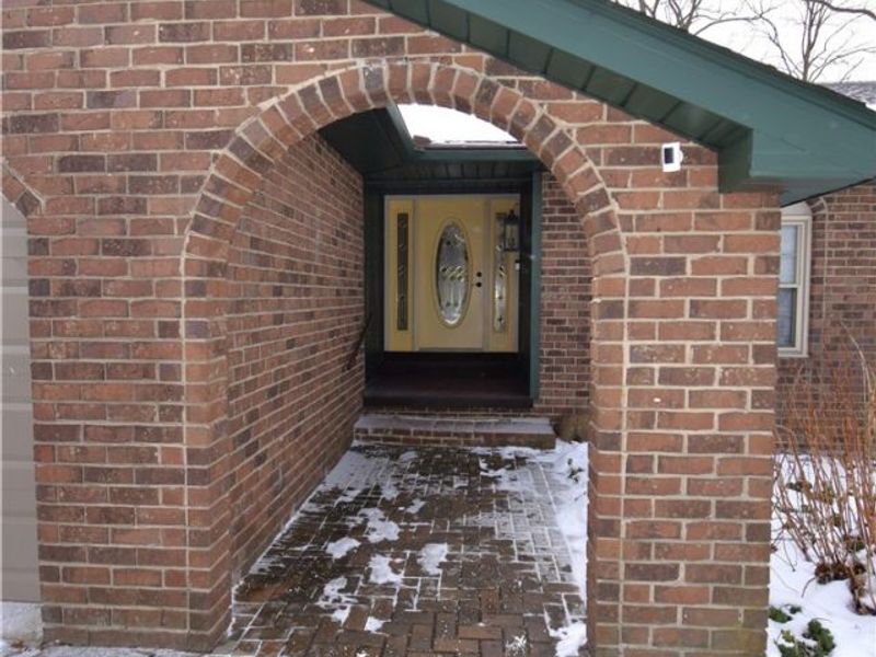 7058 Pine Grove Drive, Hubbard, OH 44425 Photo 5