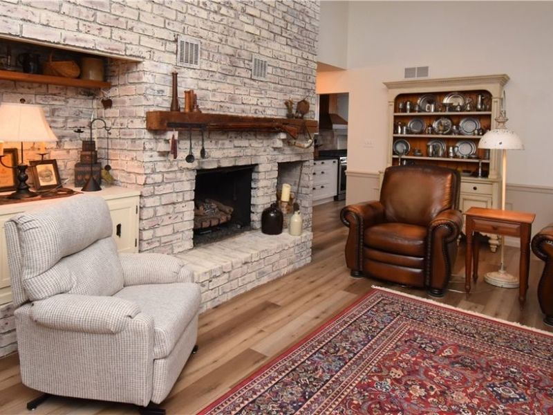 7058 Pine Grove Drive, Hubbard, OH 44425 Photo 9