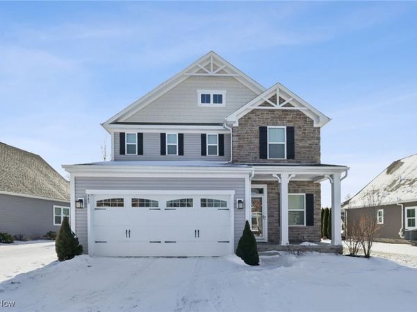 885 Sunrise Circle, Aurora, OH 44202