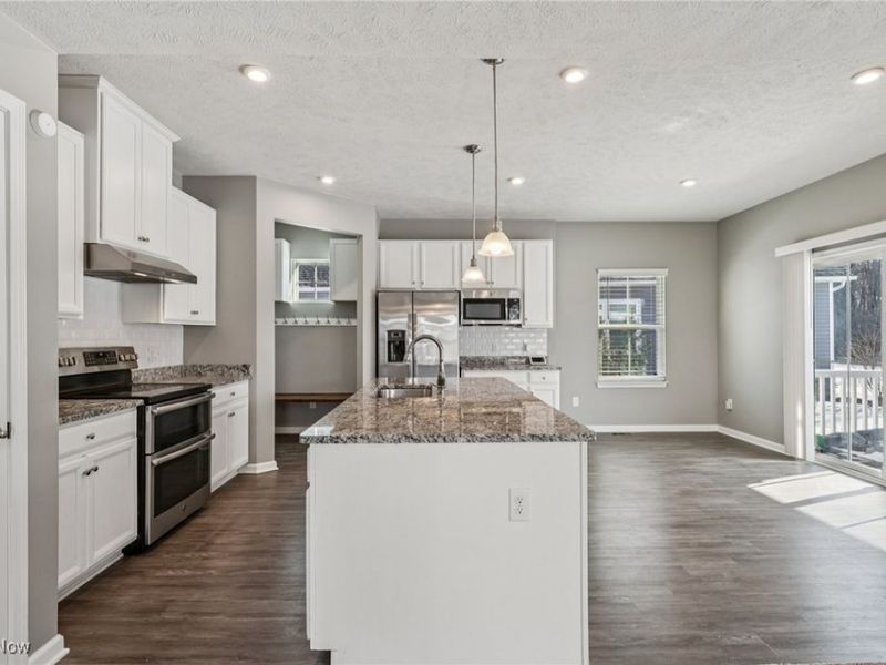 885 Sunrise Circle, Aurora, OH 44202 Photo 13