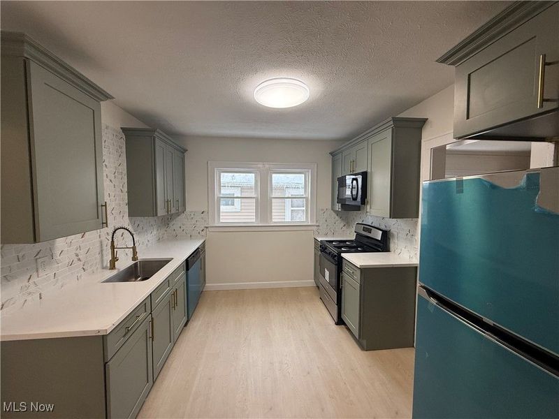 1278 W 102nd Street, Cleveland, OH 44102 Photo 5