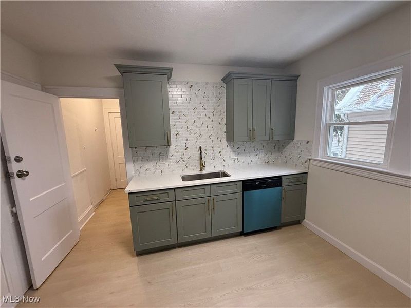 1278 W 102nd Street, Cleveland, OH 44102 Photo 7