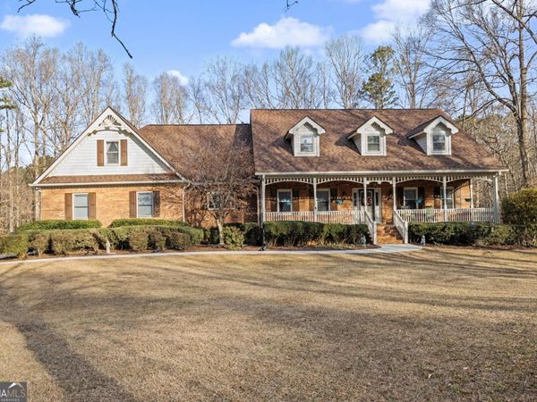 410 Camelot Drive, Fayetteville, GA 30214