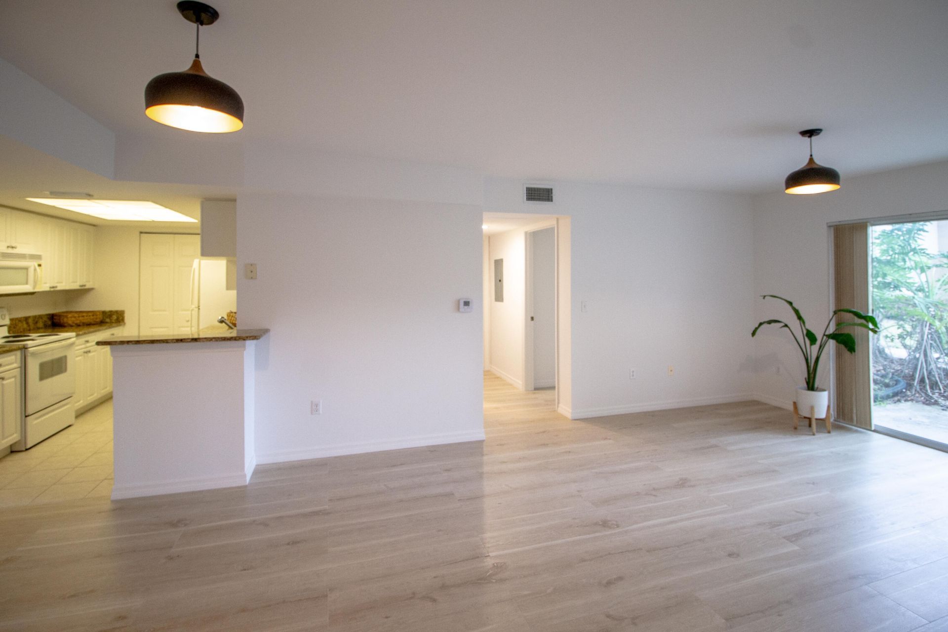 1200 Crestwood Court S, Unit 1204, Royal Palm Beach, FL 33411 Photo