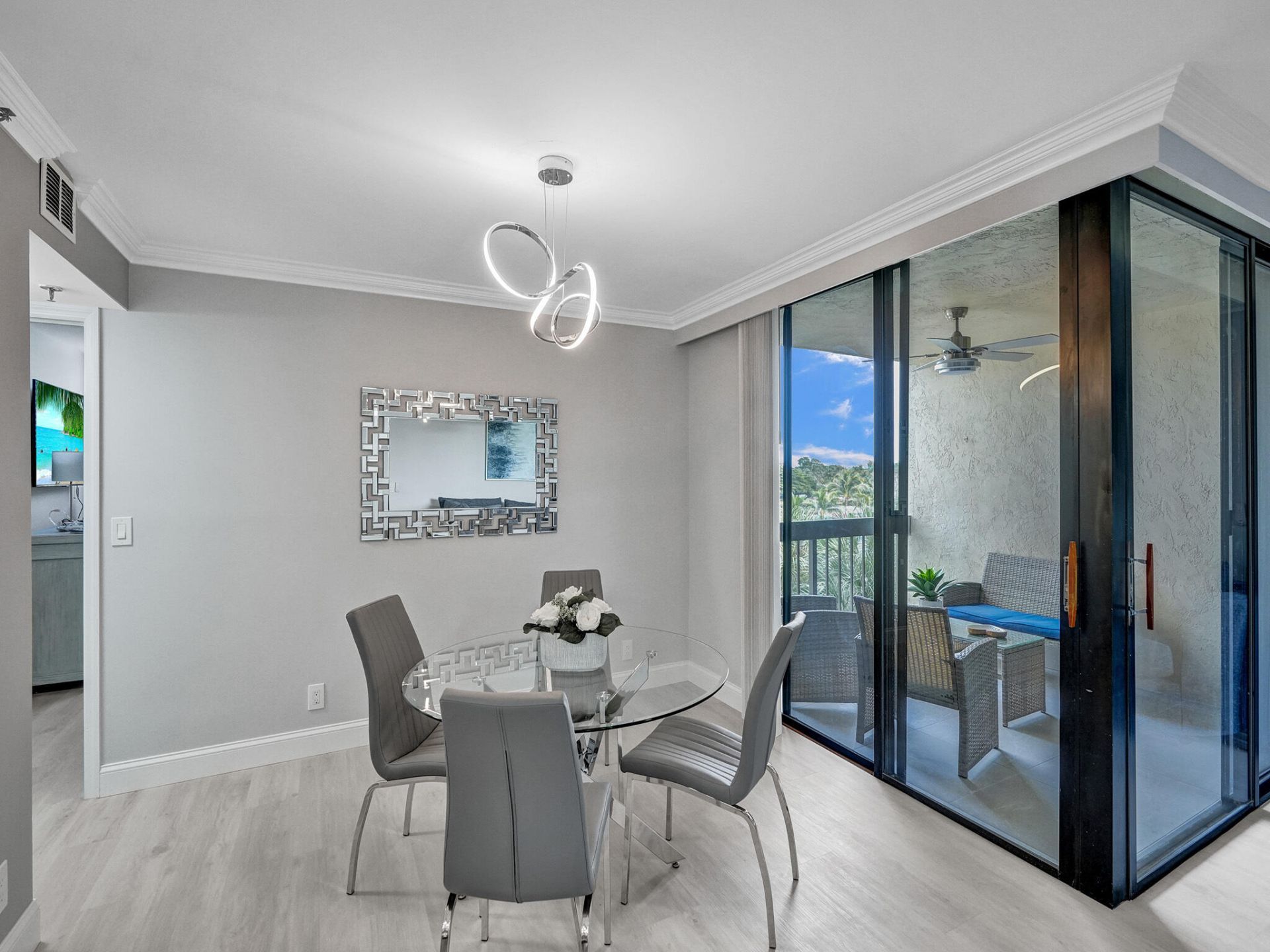 955 Egret Circle, Unit 405, Delray Beach, FL 33444 Photo