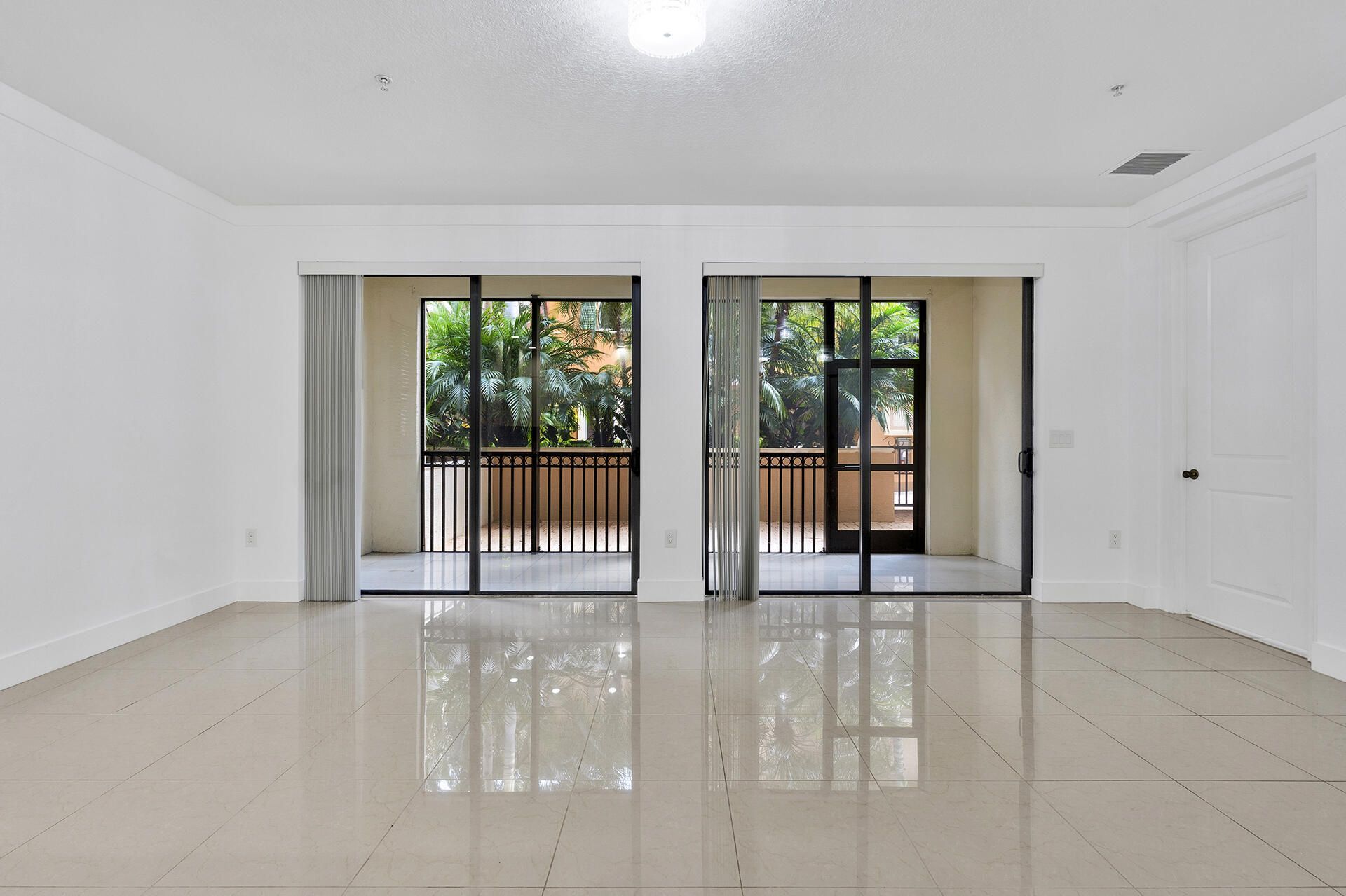 3020 NW 125th Avenue, Unit 223, Sunrise, FL 33323 Photo