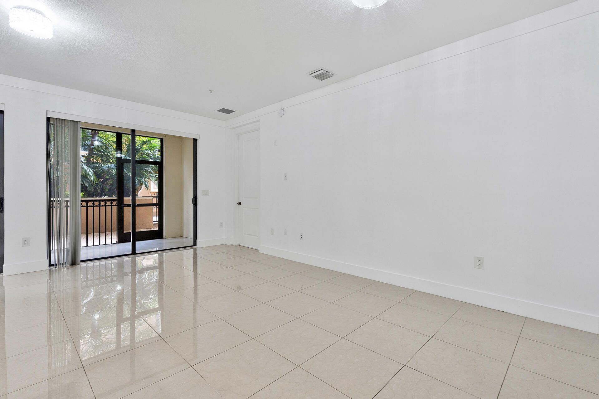3020 NW 125th Avenue, Unit 223, Sunrise, FL 33323 Photo