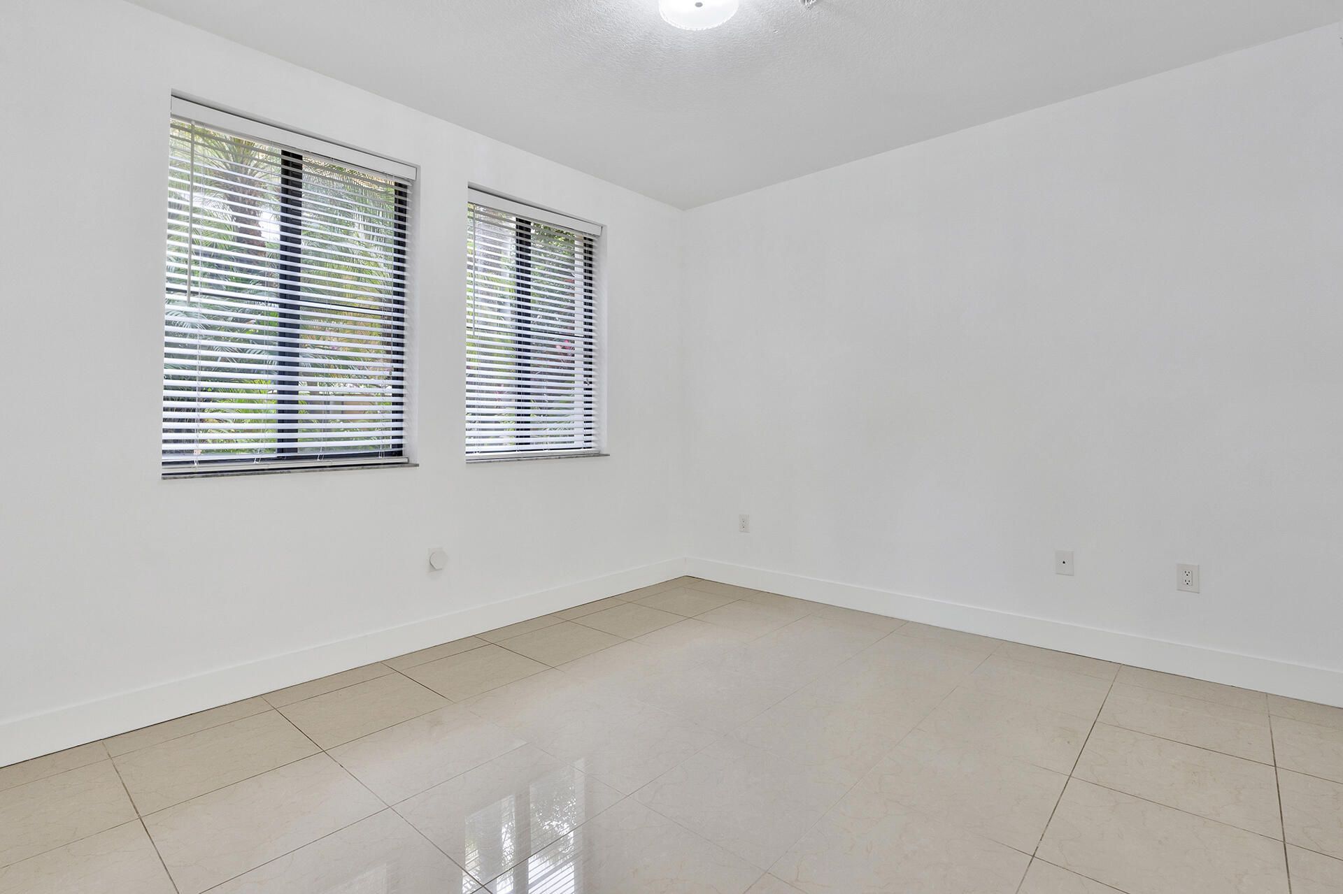 3020 NW 125th Avenue, Unit 223, Sunrise, FL 33323 Photo