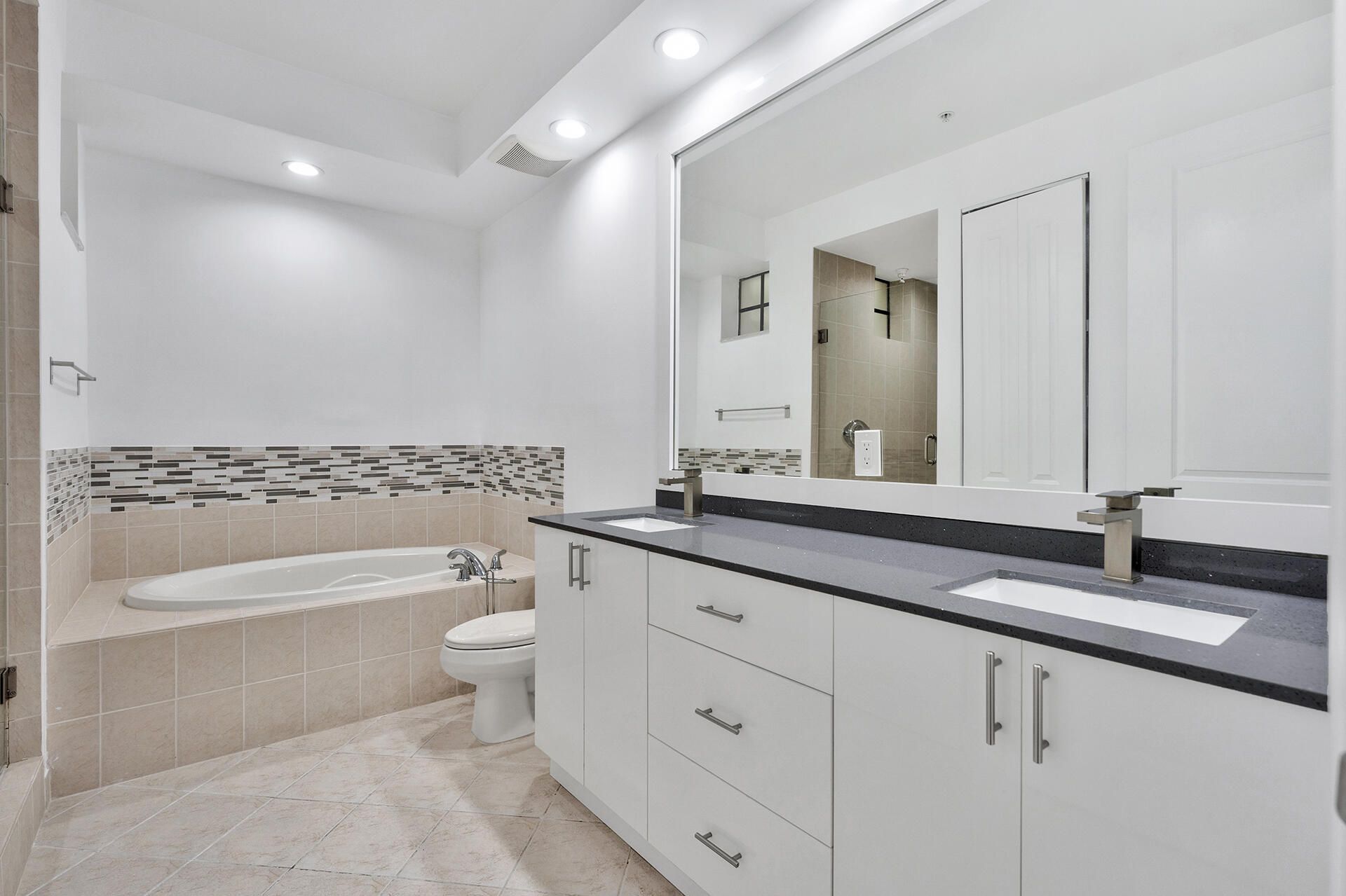 3020 NW 125th Avenue, Unit 223, Sunrise, FL 33323 Photo