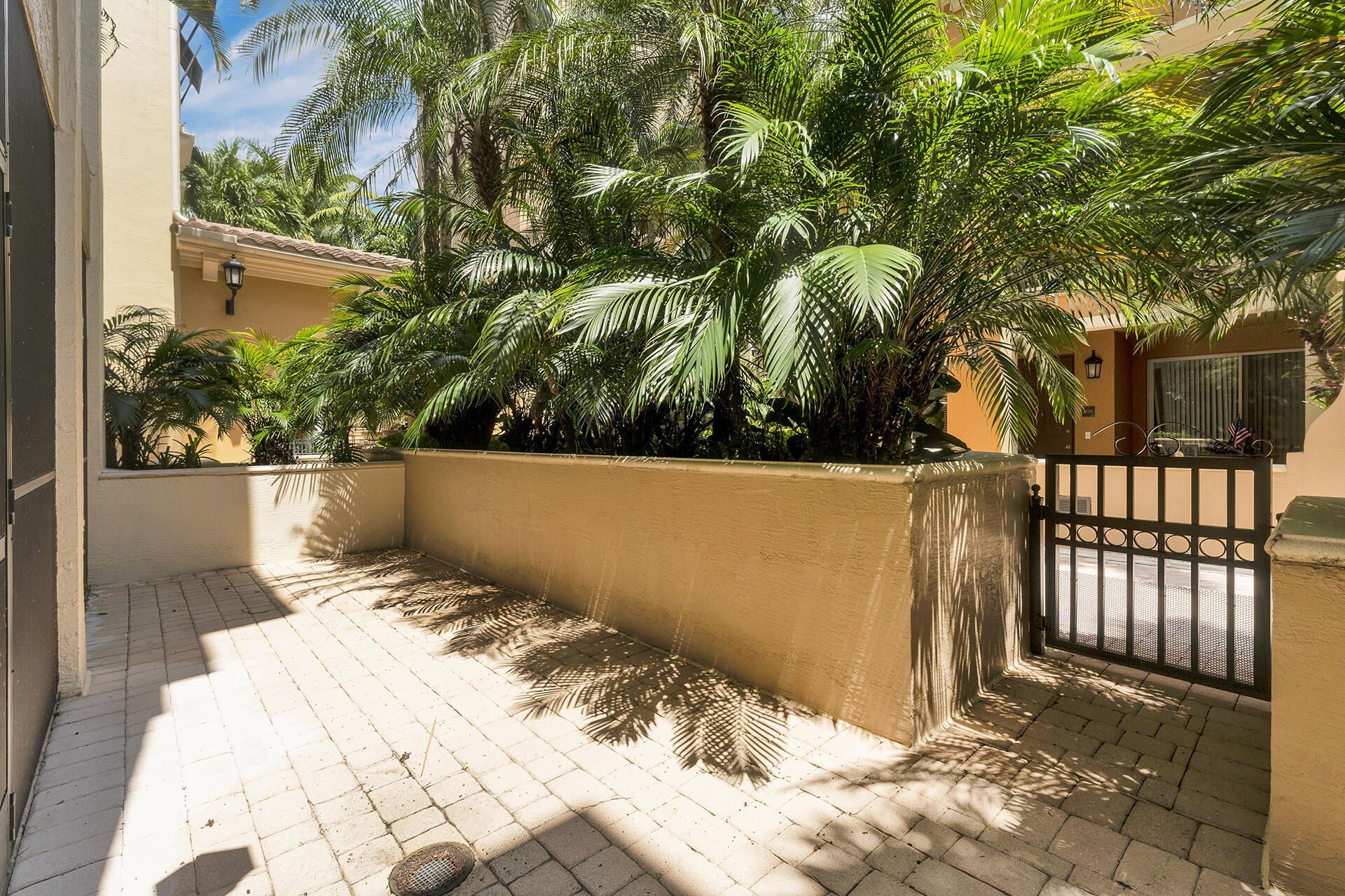 3020 NW 125th Avenue, Unit 223, Sunrise, FL 33323 Photo