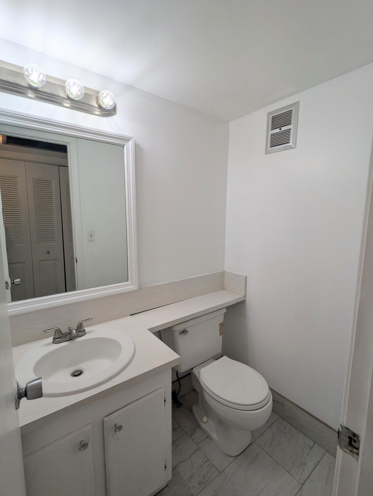 353 Sheffield O, West Palm Beach, FL 33417 Photo