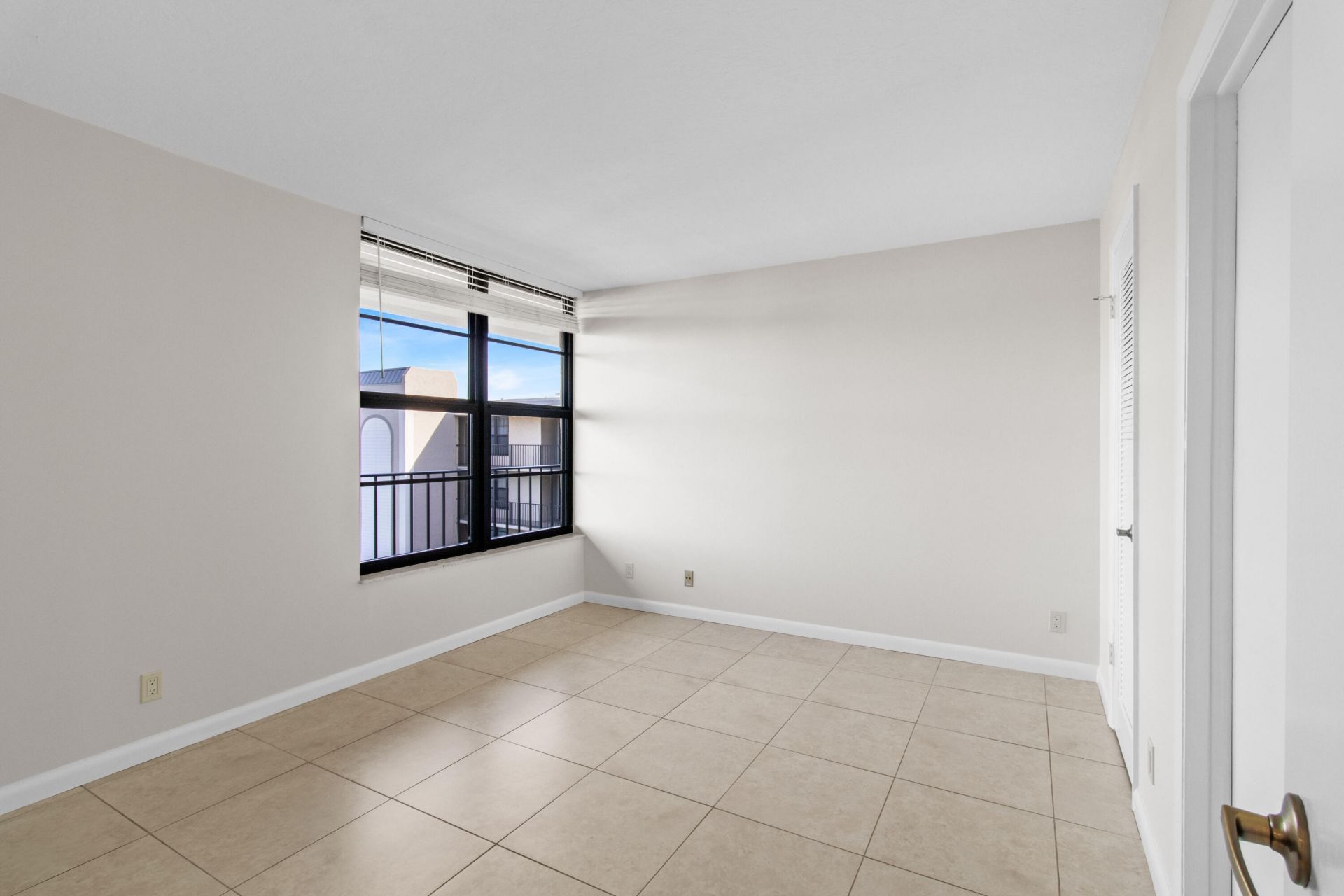 8 Royal Palm Way, Unit 602, Boca Raton, FL 33432 Photo