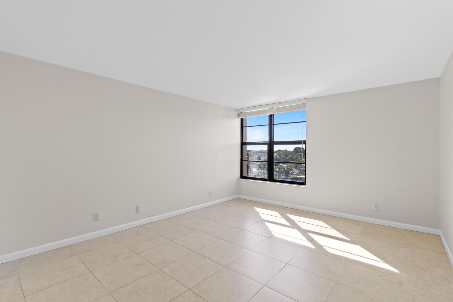 8 Royal Palm Way, Unit 602, Boca Raton, FL 33432 Photo