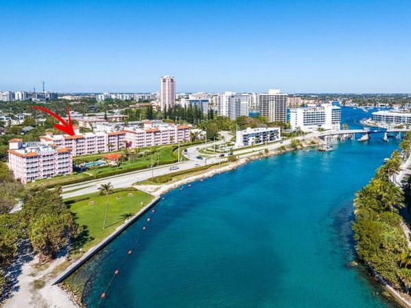 1040 Banyan Road, Unit 2010, Boca Raton, FL 33432