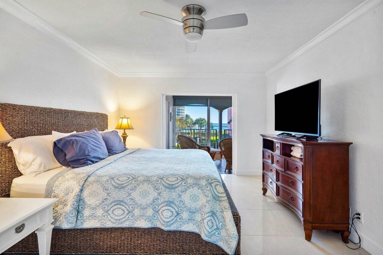 1040 Banyan Road, Unit 2010, Boca Raton, FL 33432 Photo