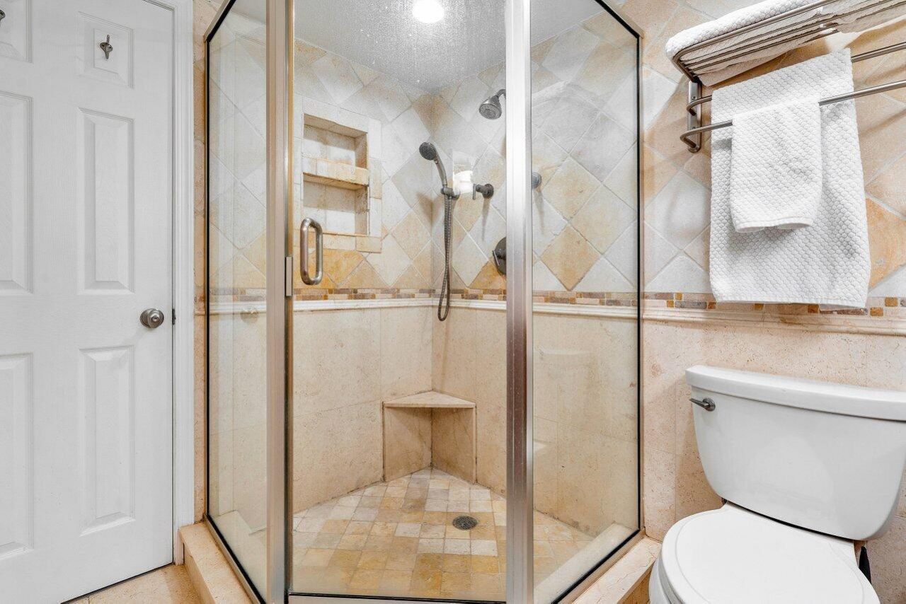 1040 Banyan Road, Unit 2010, Boca Raton, FL 33432 Photo