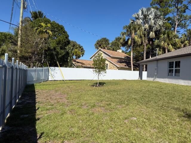 1689 SW Abingdon Avenue, Port Saint Lucie, FL 34953 Photo