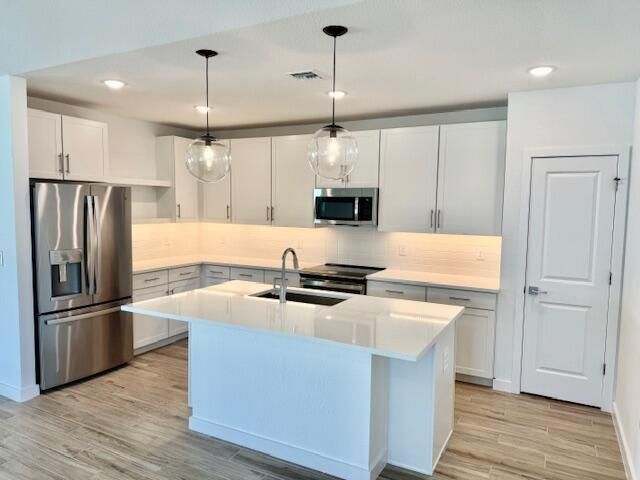 1689 SW Abingdon Avenue, Port Saint Lucie, FL 34953 Photo