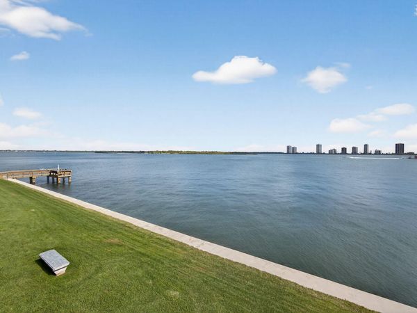 100 Shore Court, Unit 208, North Palm Beach, FL 33408