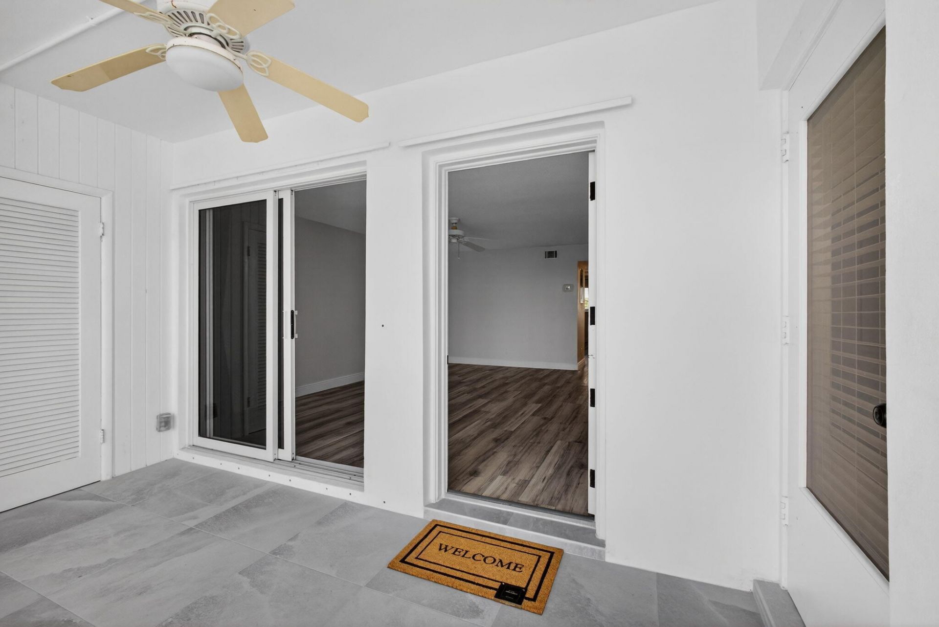 100 Shore Court, Unit 208, North Palm Beach, FL 33408 Photo