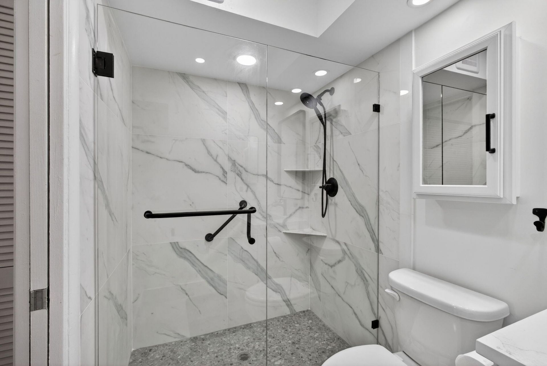100 Shore Court, Unit 208, North Palm Beach, FL 33408 Photo