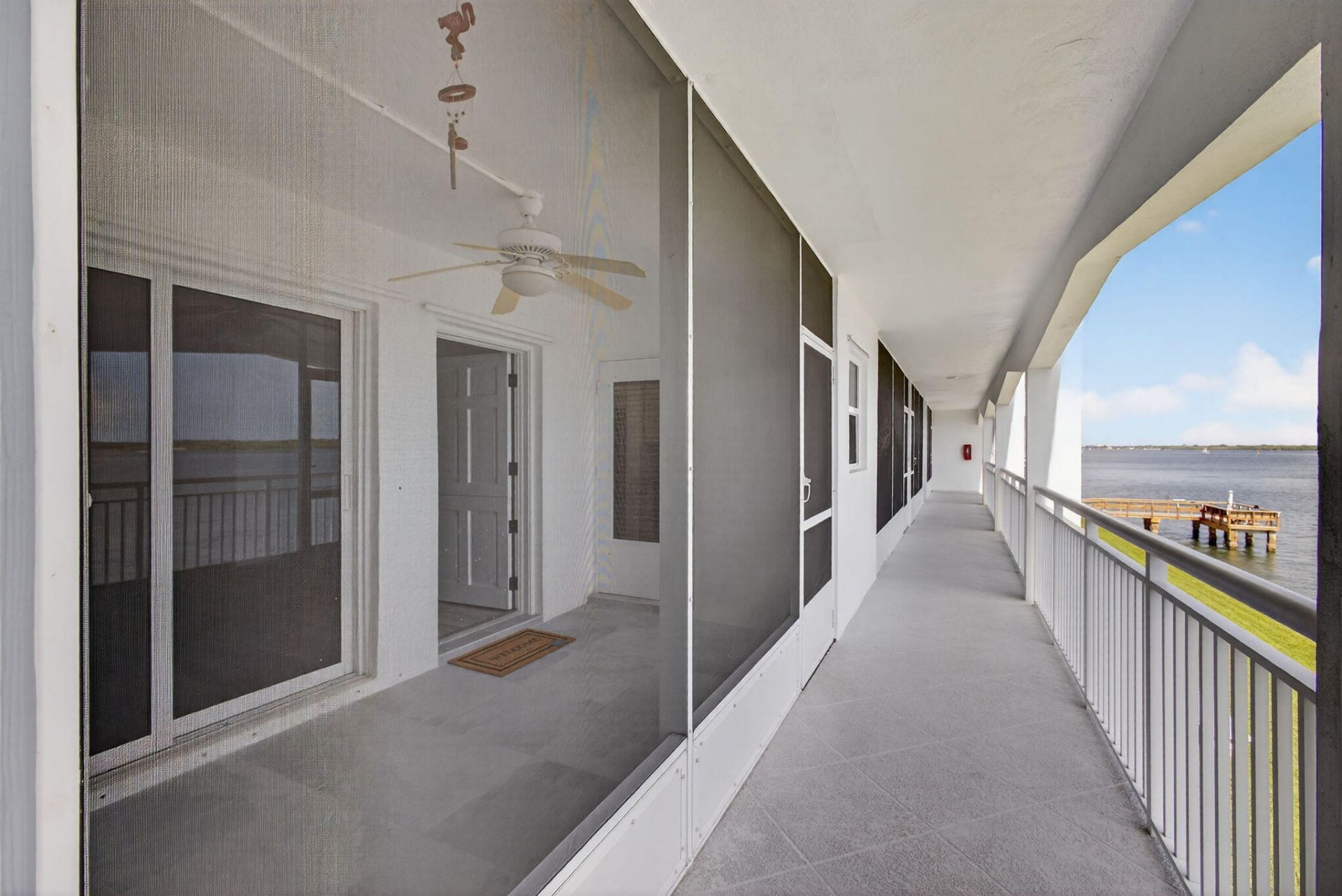 100 Shore Court, Unit 208, North Palm Beach, FL 33408 Photo