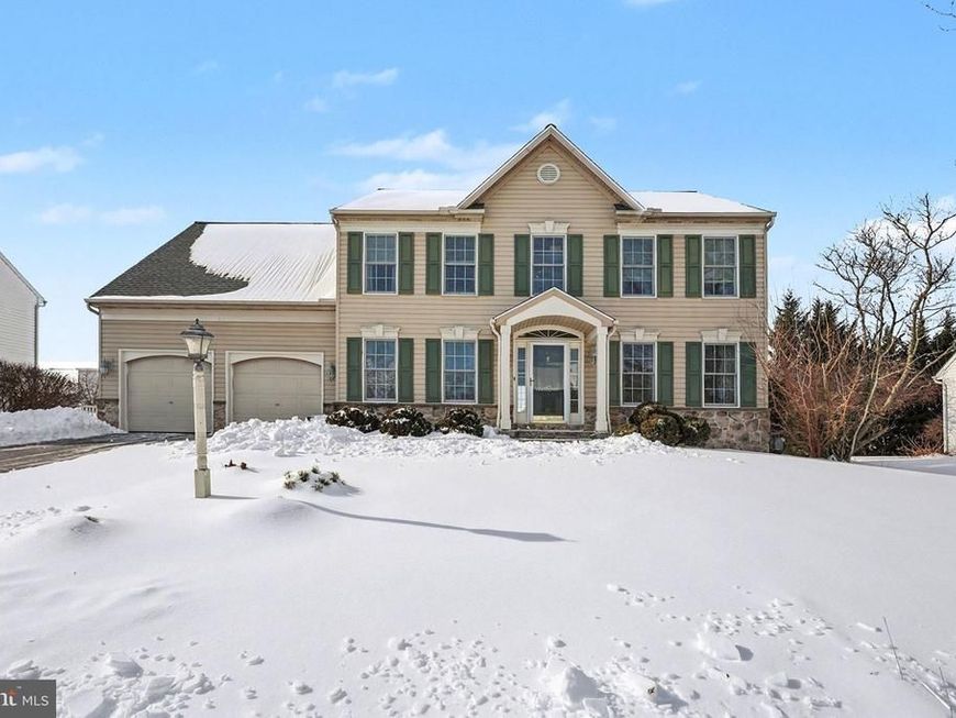 50 Angela Lane, York, PA 17402 Main Photo