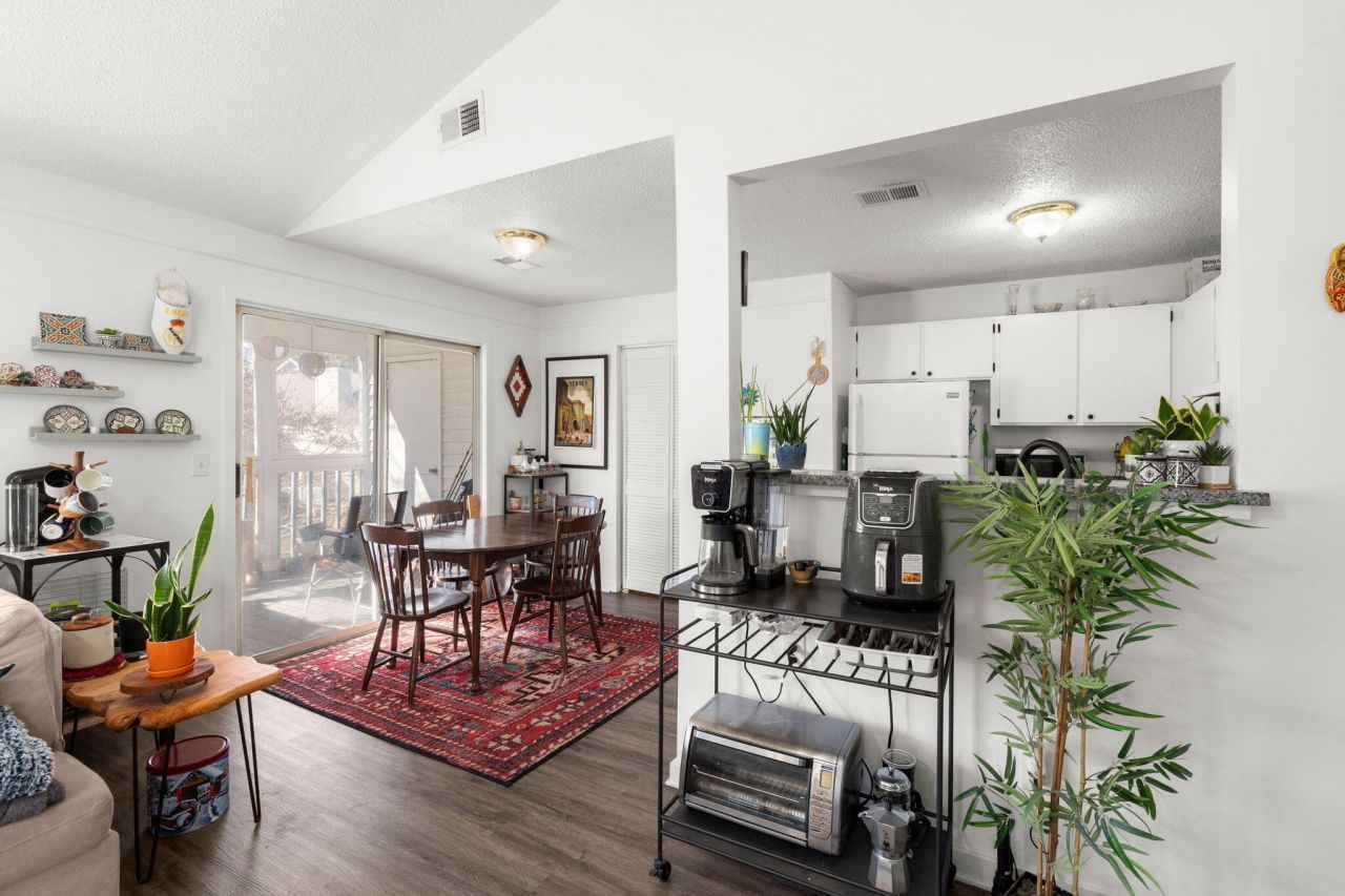 6275 Rolling Fork Road Photo 7