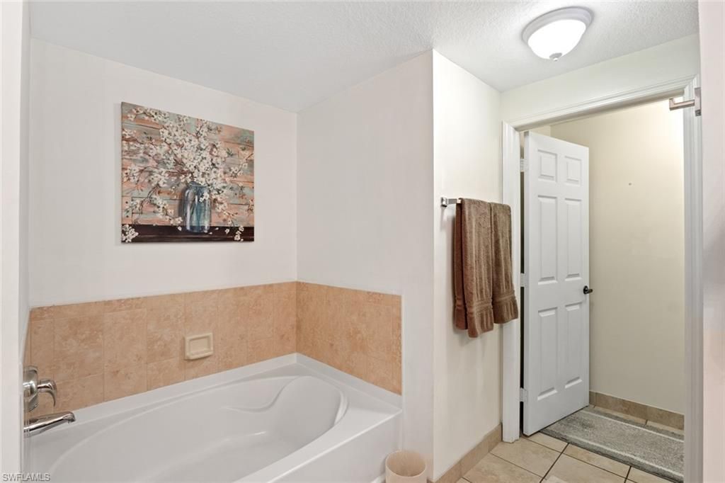 20230 Estero Gardens Cir, Unit 205, Estero, FL 33928 Photo