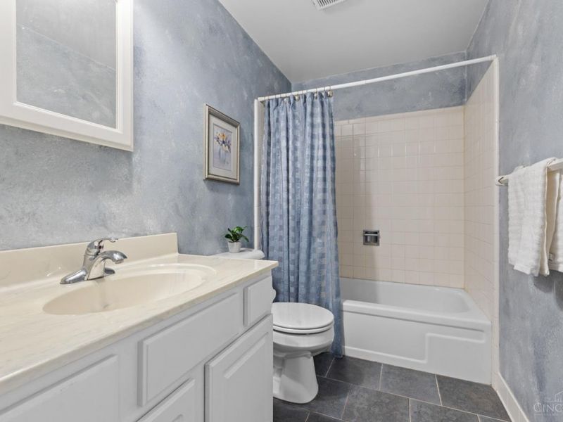 2763 Gallia Drive, Miami Twp, OH 45233 Photo 39