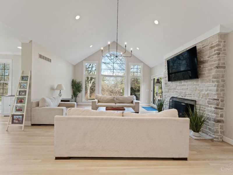 7948 Kugler Mill Road, Sycamore Township, OH 45243 Photo 4