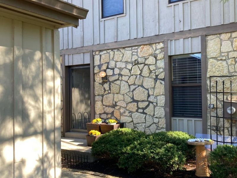 5254 Pros Drive, West Chester, OH 45069 Photo 1